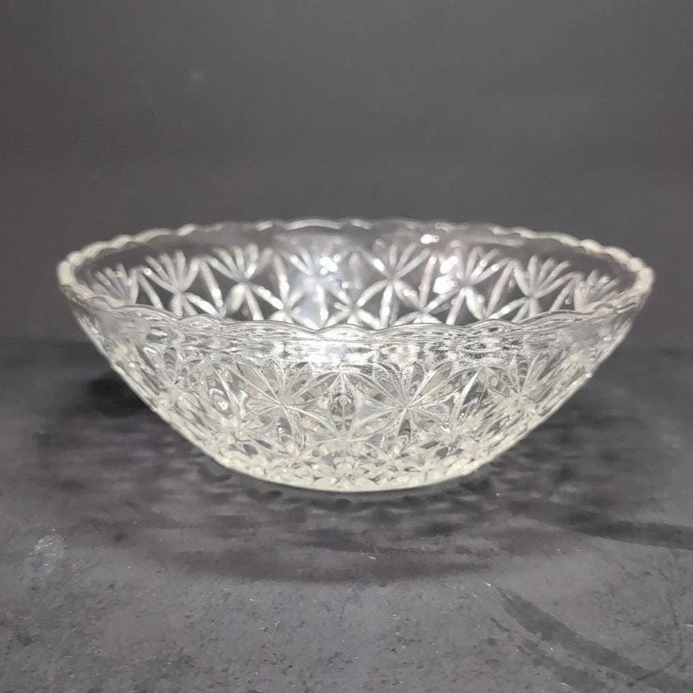 Pressed‎ Glass Petal Design Clear Serving Bowl, Replacement Vintage Glassware